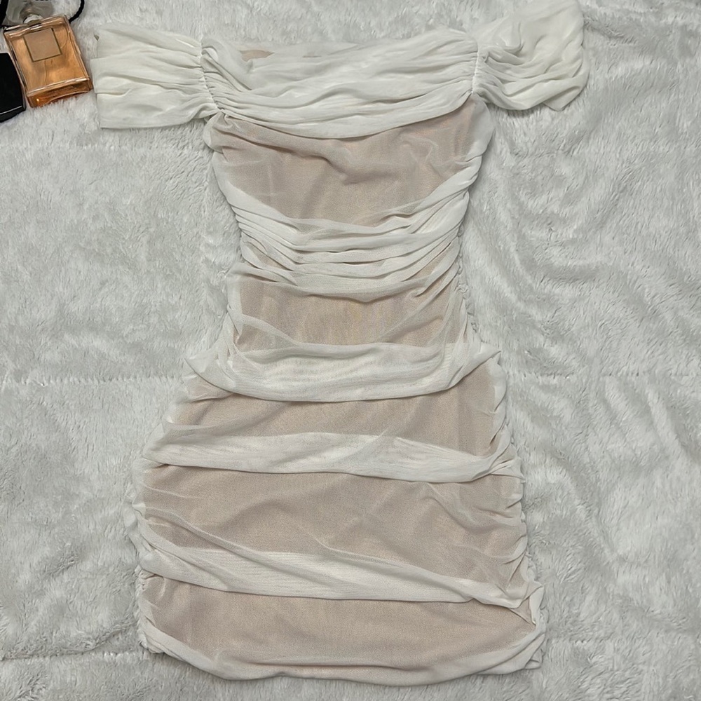 White body con dress off the shoulder ruched dress